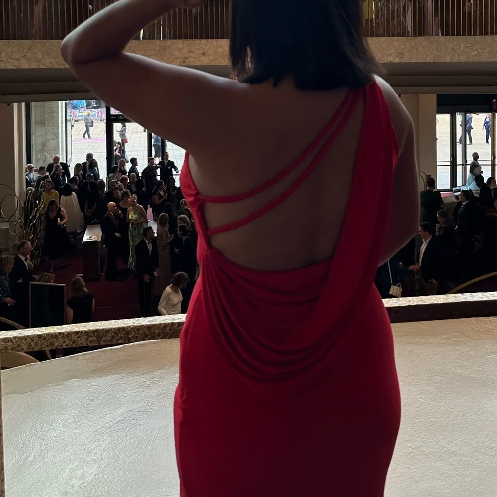 Mac Duggal Jersey One Shoulder Draped Back Gown - Picture 4 of 4
